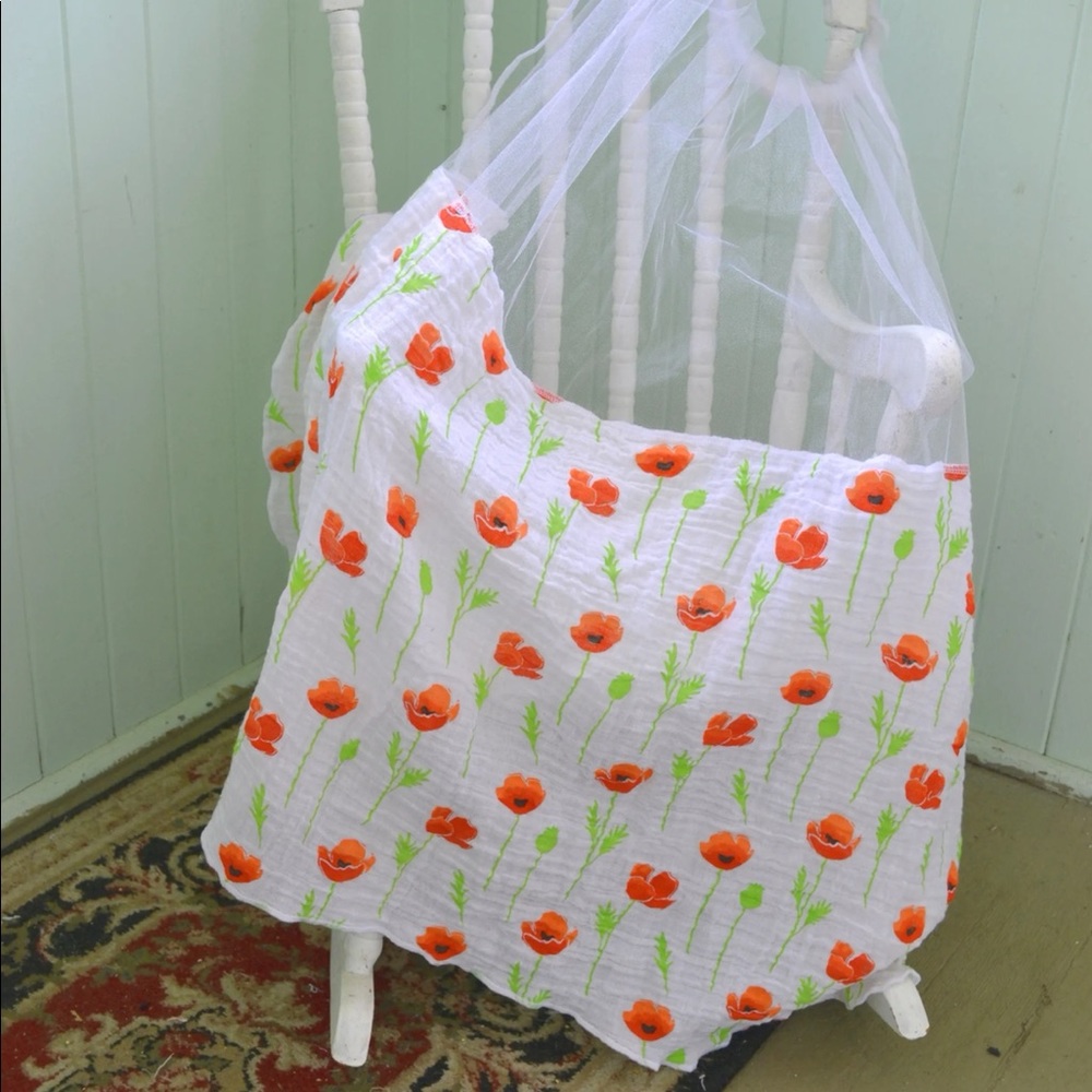 Lightweight nursing cover